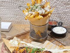 -Mark&Mars Restaurant
