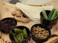 -丁里羊肉小镇(天鹅湖总店)