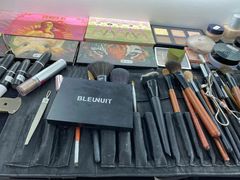 -ME觅妆·定制美妆·彩妆私教(菱角湖店)