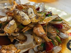 -老东镇啤酒屋海鲜加工·蒸汽海鲜·海鲜烧烤(台东店)