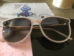 -肆兮眼镜·蔡司·徕卡战略合作店(大坪店)
