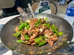 -费大厨辣椒炒肉(黄兴中心广场店)