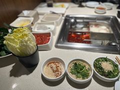 -海底捞火锅鲜切牛肉主题店(长寿路店)
