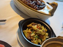 -八府香鸭·啫啫煲(华山路店)