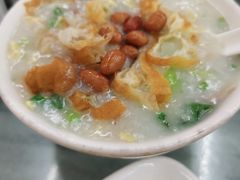 艇仔粥-穗银肠粉店(东川路店)