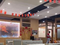 -江城燕子大排档(江汉路步行街店)