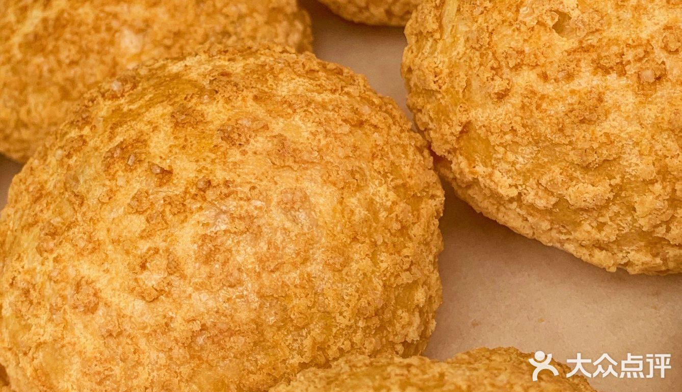 虎头局也太好吃了吧，一口一个榴莲麻薯超满足～