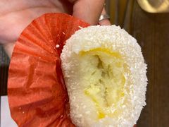 椰蓉奶黄榴莲圆子-佬泰丰斋· 乌镇茶食餐厅