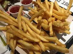 -The Habit Burger Grill 哈比特汉堡(复兴soho店)