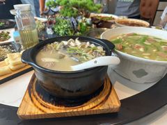 -洪平血旺椒麻鸡雅鱼饭店(熊猫大道店)