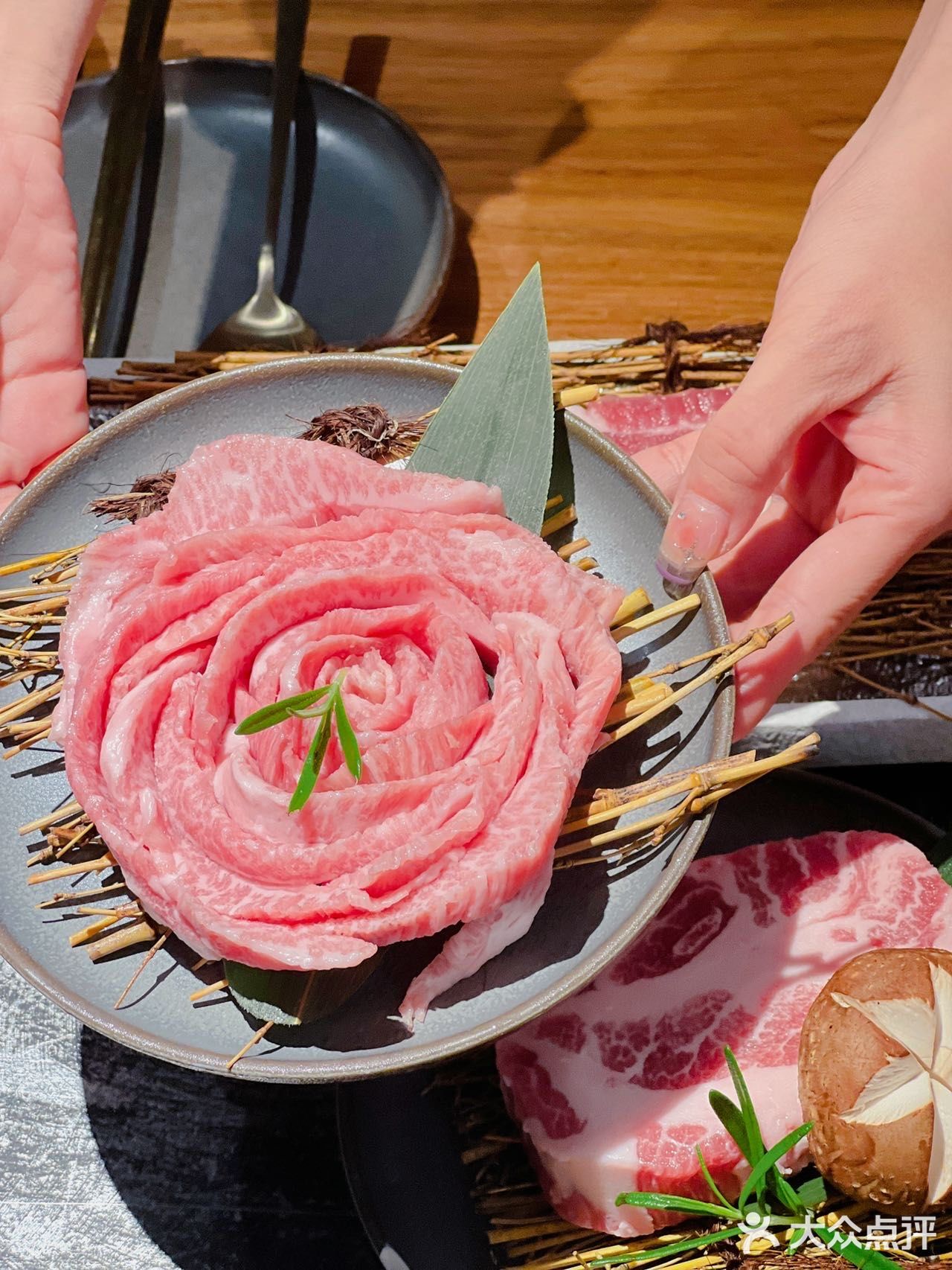 深圳探店 | 最近真的是掉进这家深夜烤肉的漩涡