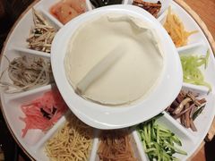 -怪噜范·老贵阳街头名小吃(鸿通城店)