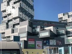 -资和信百货商场