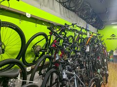 -道路口单车爱瓦士dahon大行