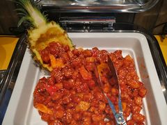 菠萝咕咾肉-领鲜活海鲜榴莲自助火锅(东门店)