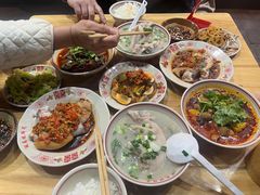-老方桌烂蹄花川菜馆(九龙坡店)