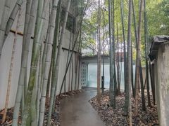 -穹六人间 people 6(岳阳路店)