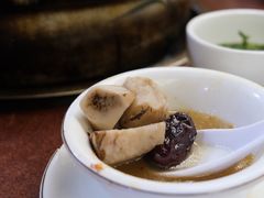 -东巴谷野生菌火锅餐厅