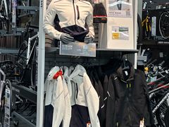 -迪卡侬(越秀公园店)