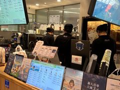 -霸王茶姬(上海静安大悦城店)