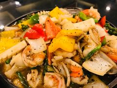 -J Daeng Seafood