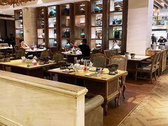 -雍和会海鲜姿造自助(湖东路店)
