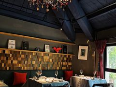 -弦月窗LUNETTE BY AMANDA(复兴路店)