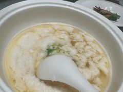 -尘香•传统川菜(创汇首座店)