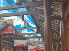 -阿瓦山寨·湘菜现炒·剁椒鱼头王(咸阳总店)
