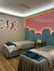 -PE SALON 