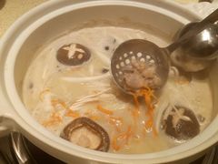 -煲大王猪肚鸡·椰子鸡火锅(红谷滩万达店)