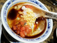 -沪小二炭火蛙锅(淮海中路美食不夜城店)