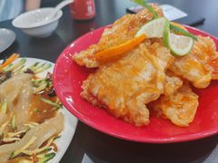 新式锅包肉-红东阁东北菜烤肉酒馆(CROSS万象汇店)