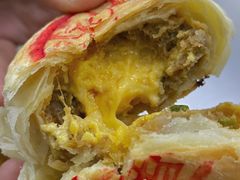 爆浆鲜肉月饼-泸溪河桃酥(湖滨银泰in77店)