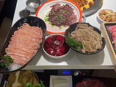 -老房老舍重庆火锅(假日城市店)