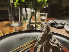 熔岩红茶火山-喜洲吧·江畔老船厂·庭院餐厅(喜临院店)