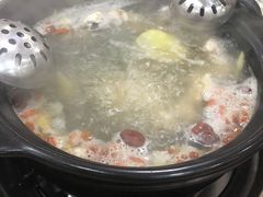 -濠轩阁特色生蚝火锅(水湾路店)