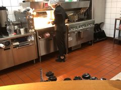 -麦当劳(安立路店)