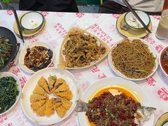 -堂瓦里·33年传统赣菜(第一街区店)