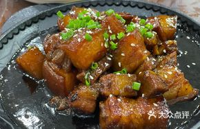 Stewed Pork Belly with Chestnuts