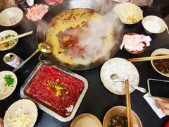 -岗上渣渣老火锅(两路口店)