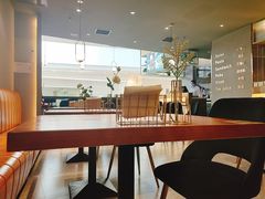 -POKEE VIA&Brunch·维娅(重庆来福士店)