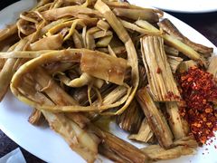 -老鼎万春卤菜(五代传承创始老店)