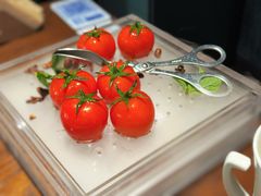 番茄脆菇沙拉-小大董·烤鸭(王府井apm店)