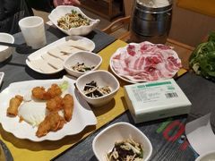 -四季喧黔味豆米火锅(万达广场店)