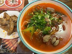-何记花甲(海岸城旗舰店)