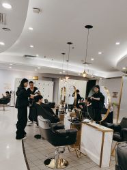 -八佰伴8008星级形象店