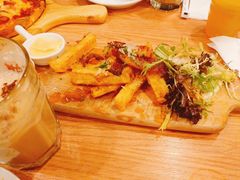 -玛格萝妮比萨屋(陆家浜路店)