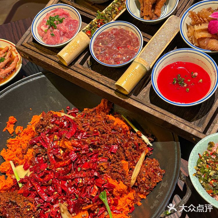 苏州!美食博主专门坐高铁赶去吃的重庆火锅!