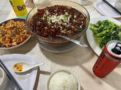 -YI PIN JU 一品居中餐厅 中国超市